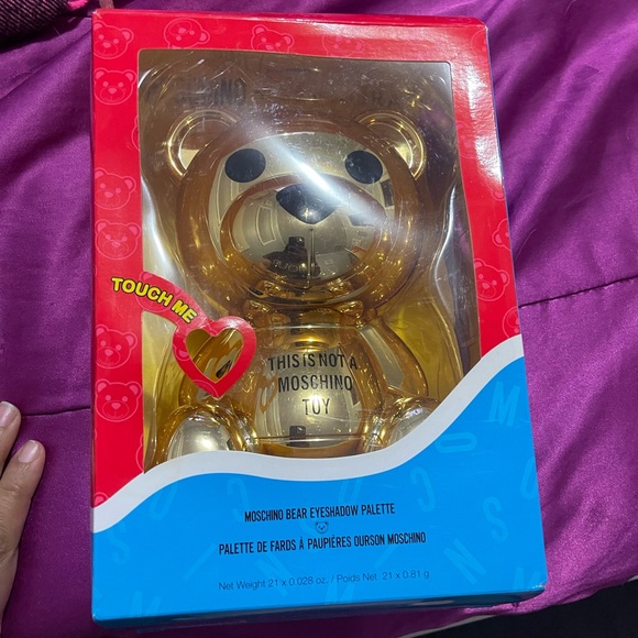 Sephora and Moschino Eyeshadow Palette. - Picture 11 of 11